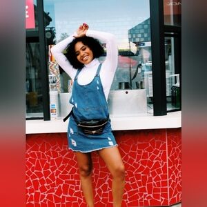 Dutchess Belt/Sling Bag in Black